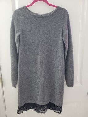 Neiman Marcus Gray Long-Sleeve Cashemere Dress with Black Lace Trim